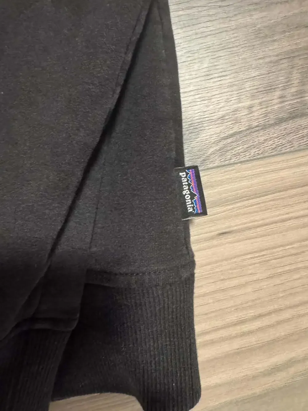 Patagonia P-6 Label Uprisal Crewneck Sweatshirt Men's Size Small Black